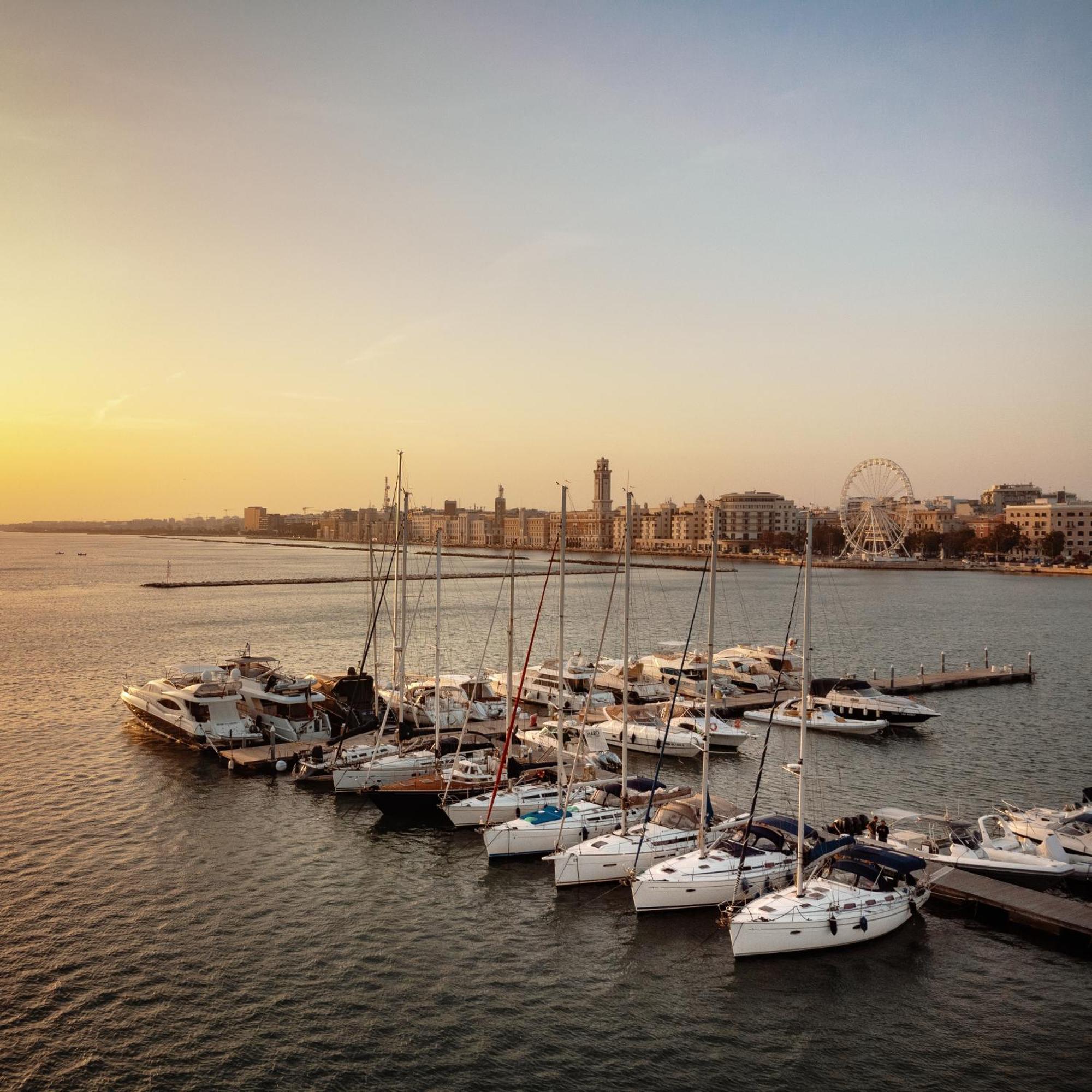 Charming Sailing Boat - Le Dimore Di Ines バーリ エクステリア 写真